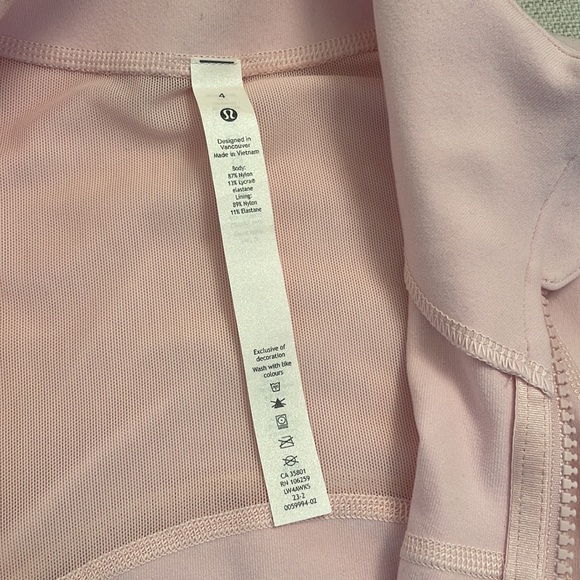 Lululemon size 4 define jacket Flush pink - Picture 7 of 13